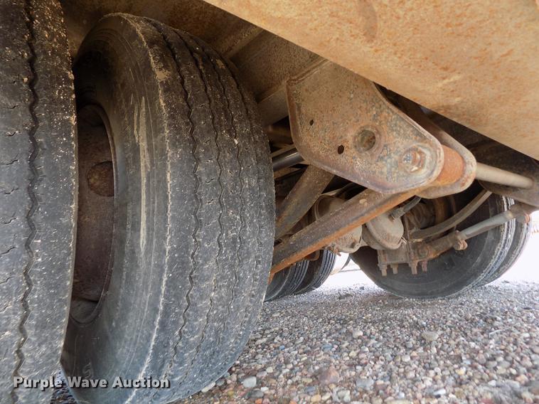 image for item DY9094 1992 Landoll Hauloll tilt deck equipment trailer