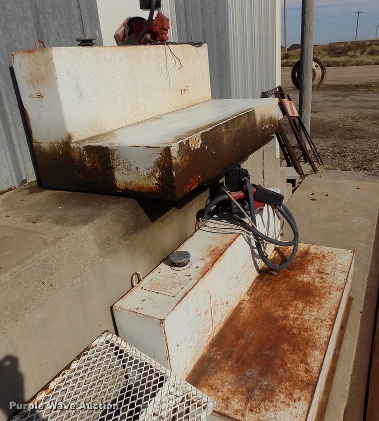 image for item DY9096 (2) L-shaped fuel tanks