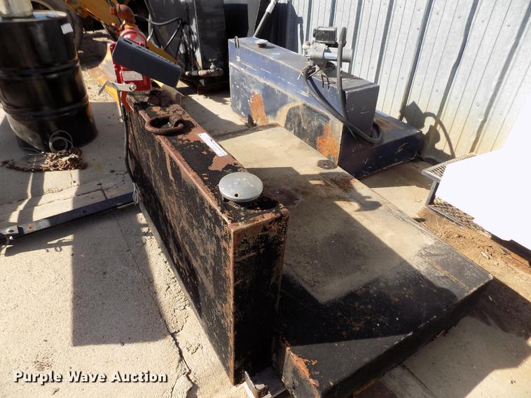 image for item DY9097 (2) L-shaped fuel tanks