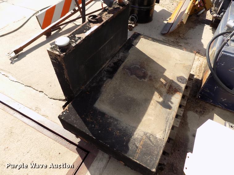 image for item DY9097 (2) L-shaped fuel tanks