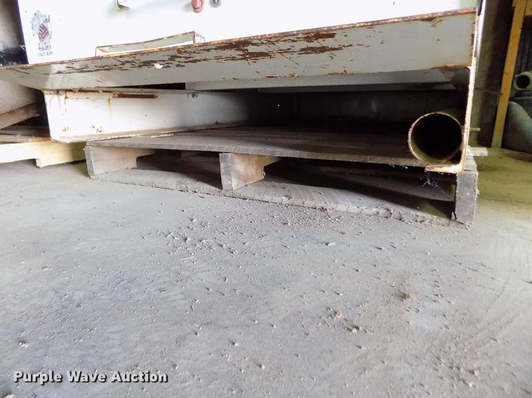 image for item DY9098 (3) Weatherguard Packrat toolboxes