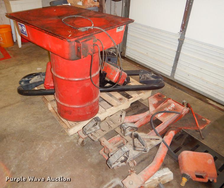 image for item EO9673 Tools