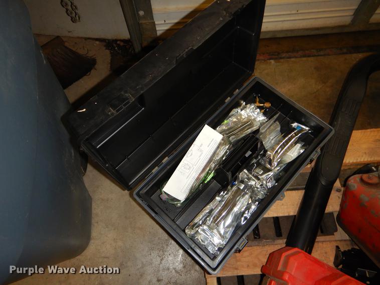 image for item EO9673 Tools