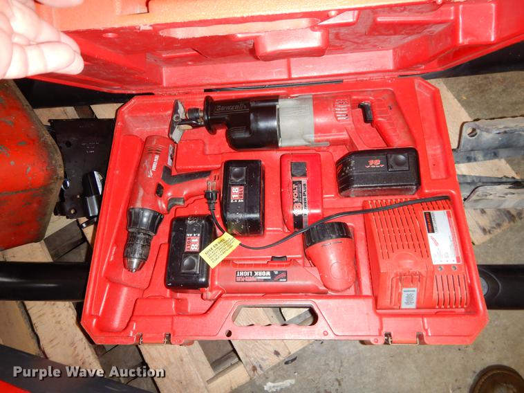 image for item EO9673 Tools