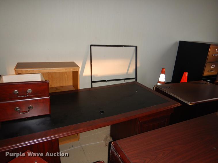 image for item EO9674 Office supplies and equipment