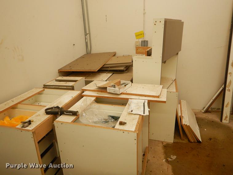 image for item EO9674 Office supplies and equipment