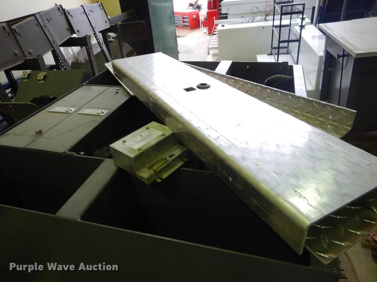 image for item EO9678 Automotive parts and accessories