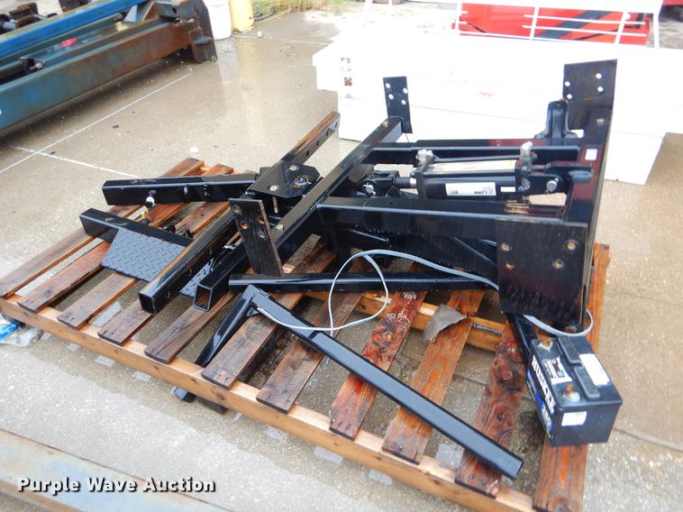 image for item EO9682 Tools