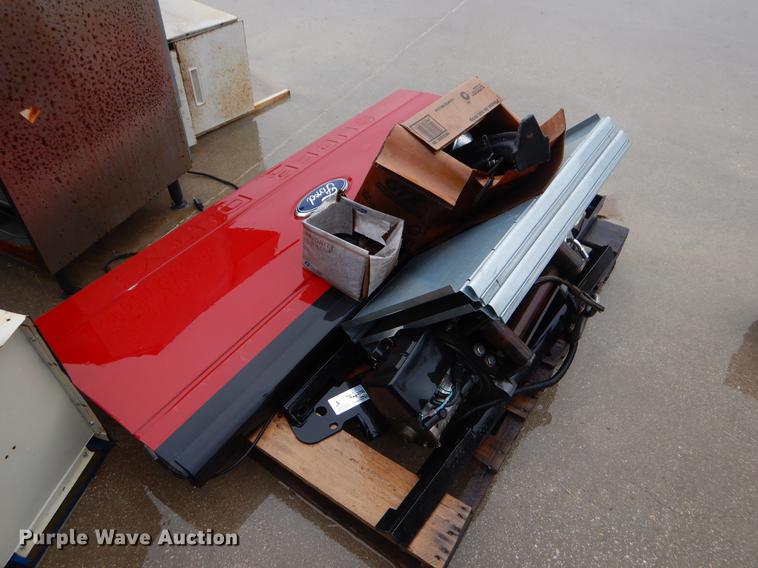 image for item EO9682 Tools