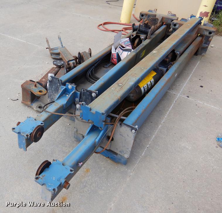 image for item EO9684 Car lifts