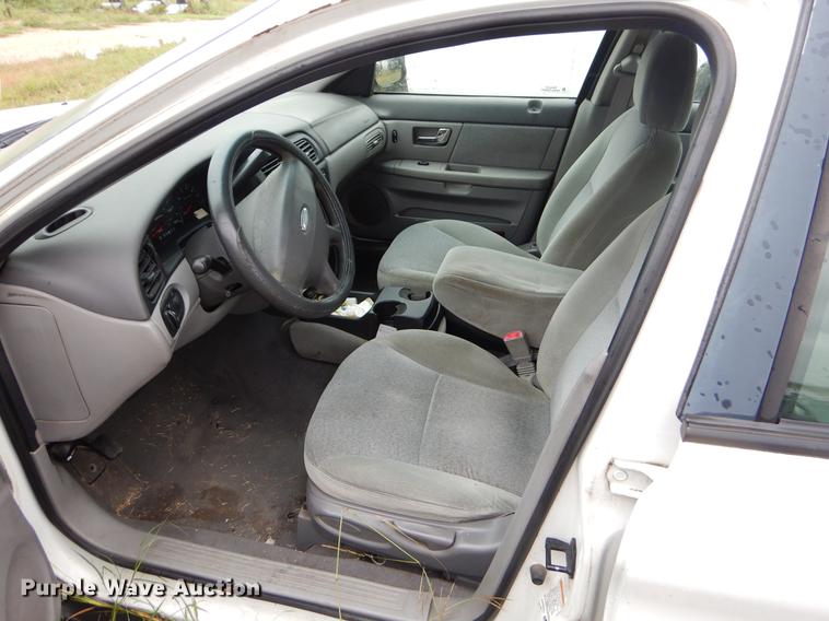 image for item EO9686 2000 Ford Taurus LX