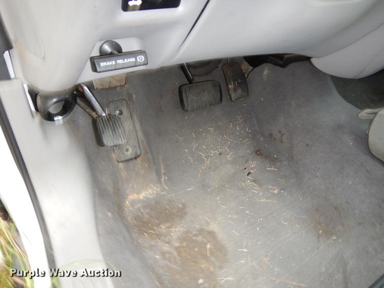 image for item EO9686 2000 Ford Taurus LX