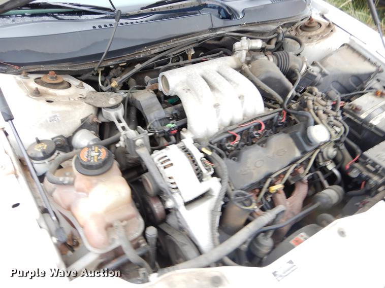 image for item EO9686 2000 Ford Taurus LX