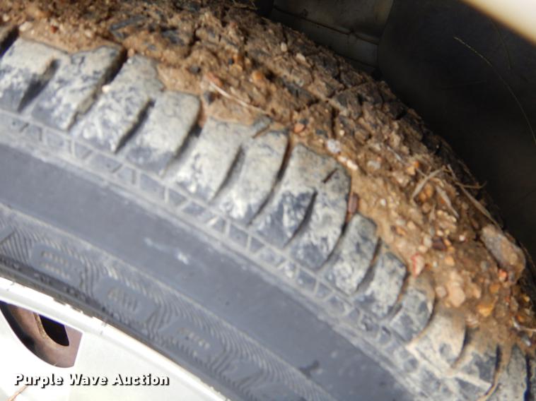 image for item EO9686 2000 Ford Taurus LX