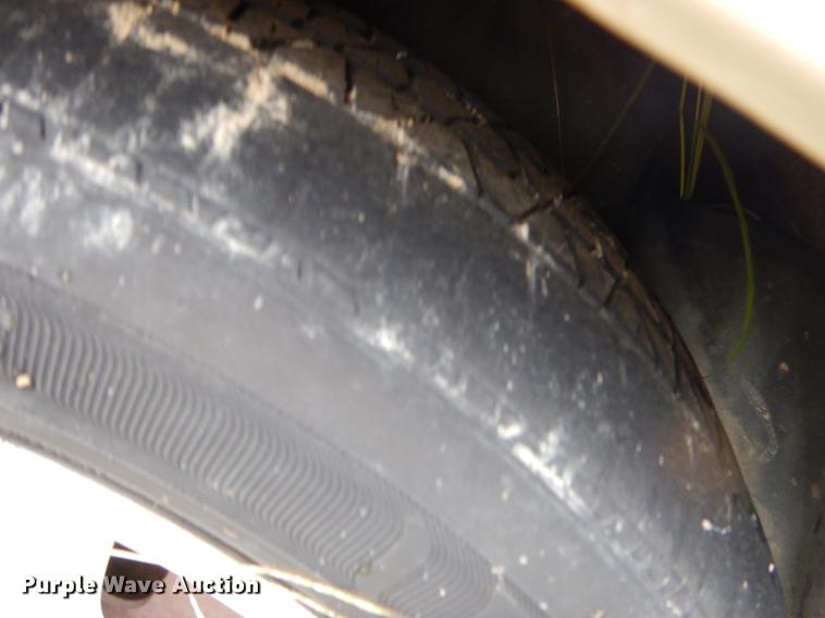 image for item EO9686 2000 Ford Taurus LX