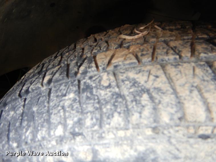 image for item EO9686 2000 Ford Taurus LX