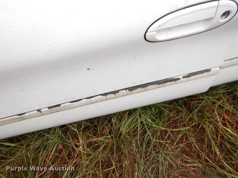 image for item EO9686 2000 Ford Taurus LX