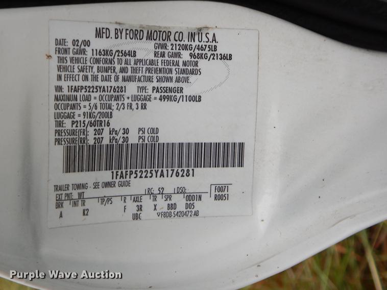 image for item EO9686 2000 Ford Taurus LX