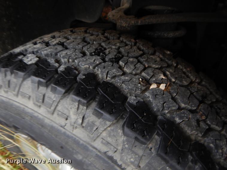 image for item EO9687 2011 Ford F150 XL pickup truck