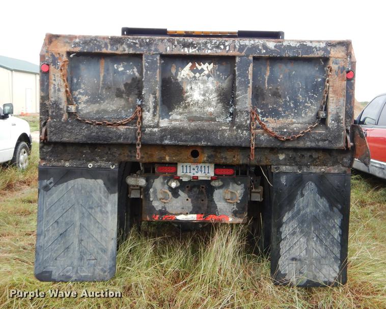 image for item EO9689 2004 Ford F650 Super Duty dump truck