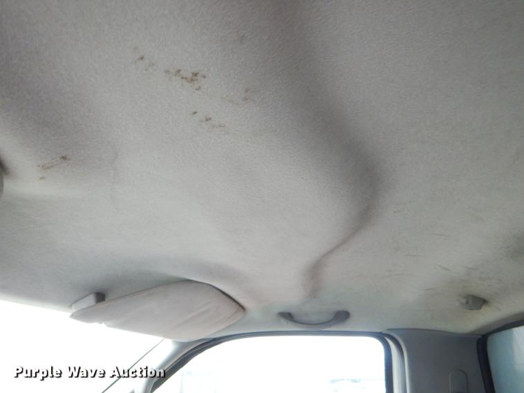 image for item EO9689 2004 Ford F650 Super Duty dump truck