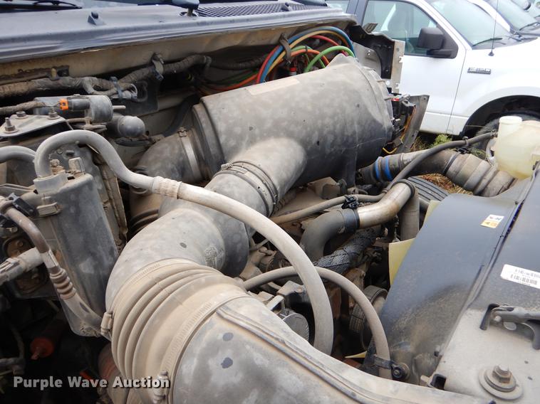 image for item EO9689 2004 Ford F650 Super Duty dump truck