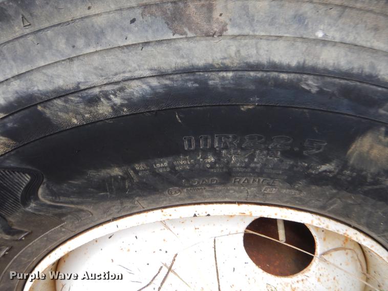 image for item EO9689 2004 Ford F650 Super Duty dump truck