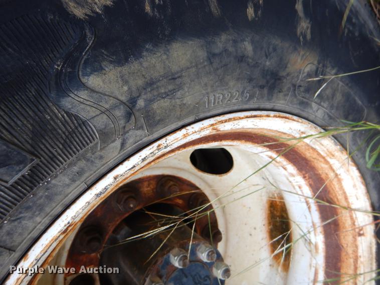 image for item EO9689 2004 Ford F650 Super Duty dump truck