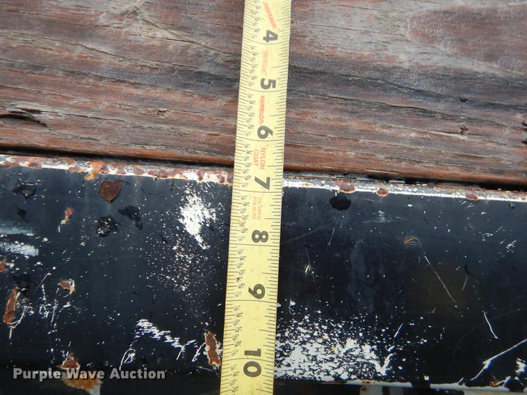 image for item EO9689 2004 Ford F650 Super Duty dump truck