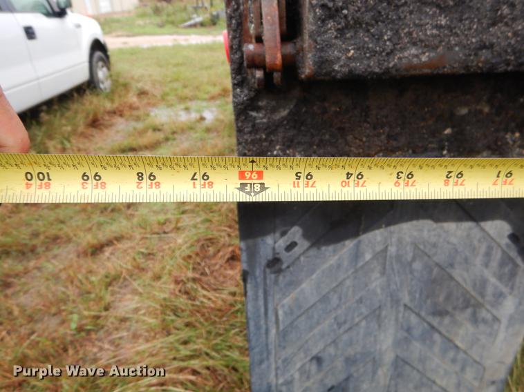 image for item EO9689 2004 Ford F650 Super Duty dump truck