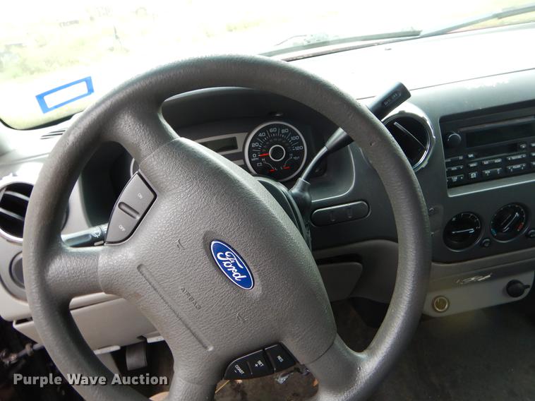 image for item EO9690 2006 Ford Expedition SUV