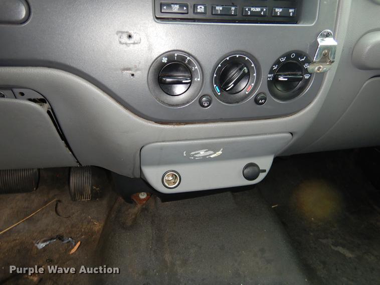 image for item EO9690 2006 Ford Expedition SUV