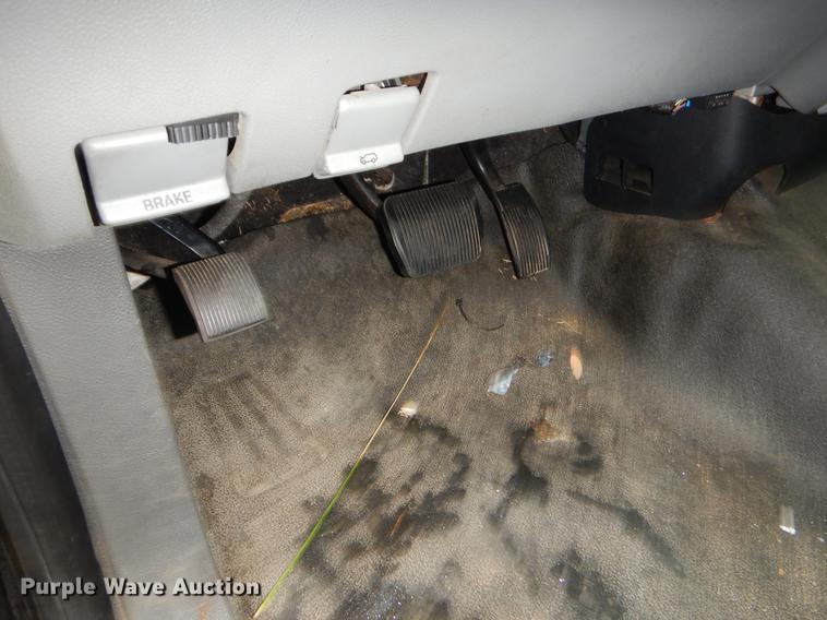 image for item EO9690 2006 Ford Expedition SUV