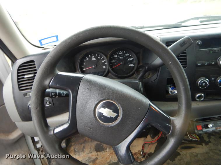 image for item EO9691 2007 Chevrolet Silverado 1500 pickup truck