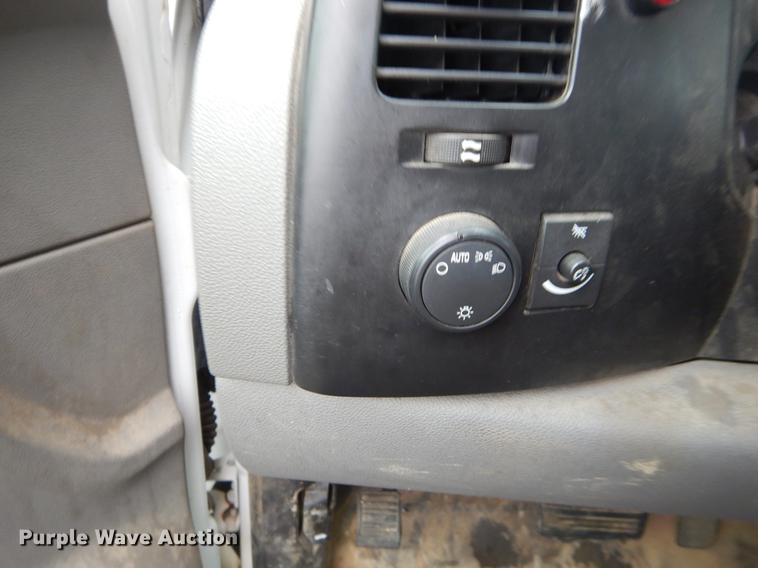 image for item EO9691 2007 Chevrolet Silverado 1500 pickup truck