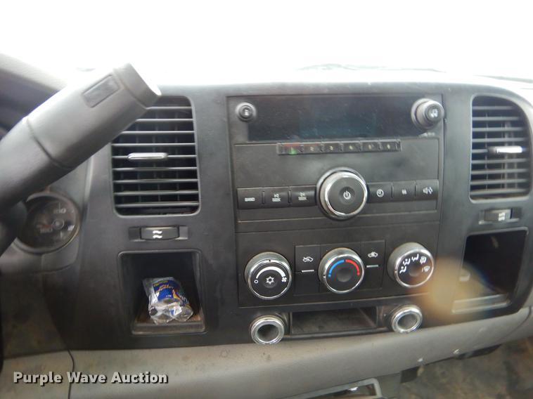 image for item EO9691 2007 Chevrolet Silverado 1500 pickup truck