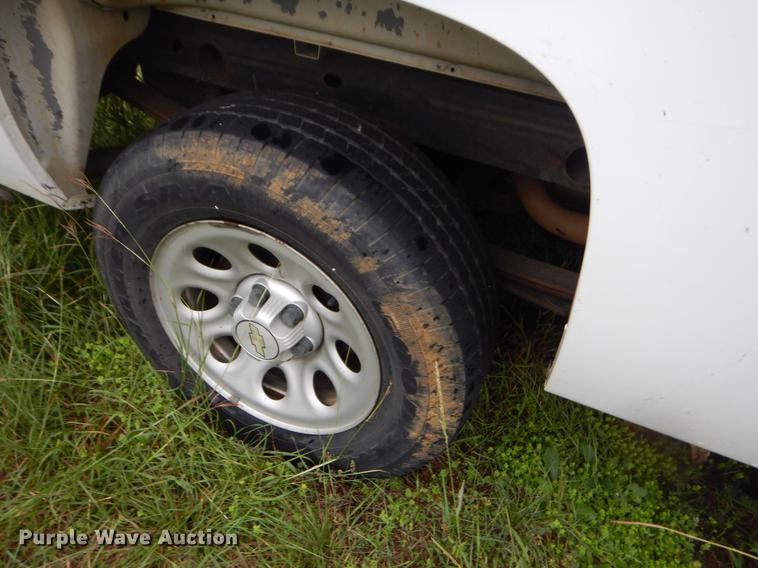 image for item EO9691 2007 Chevrolet Silverado 1500 pickup truck