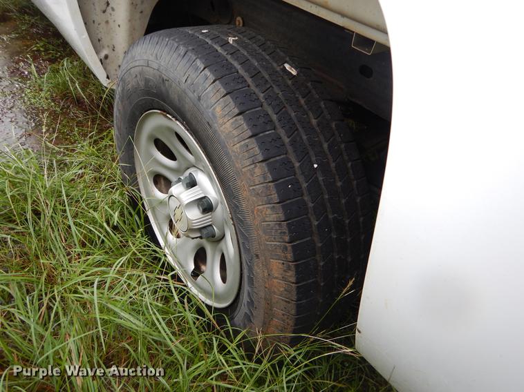 image for item EO9691 2007 Chevrolet Silverado 1500 pickup truck