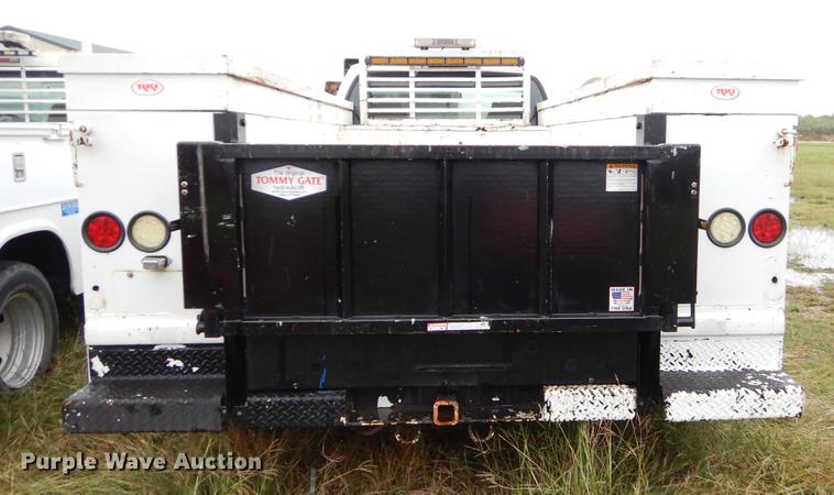 image for item EO9693 2007 Ford F350 Super Duty utility bed pickup truck