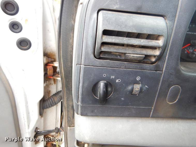 image for item EO9693 2007 Ford F350 Super Duty utility bed pickup truck