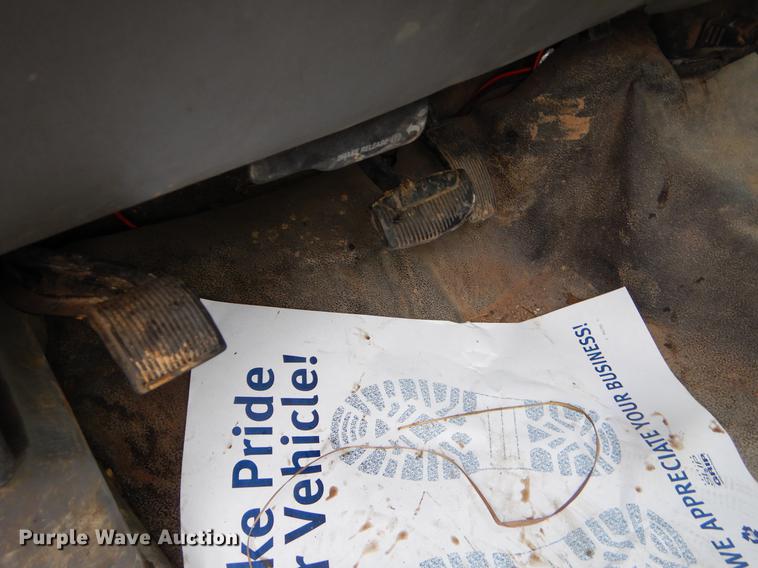 image for item EO9693 2007 Ford F350 Super Duty utility bed pickup truck