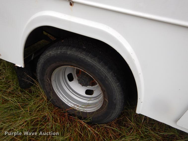 image for item EO9693 2007 Ford F350 Super Duty utility bed pickup truck