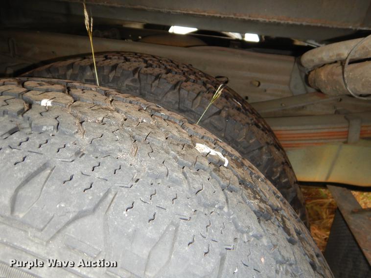 image for item EO9693 2007 Ford F350 Super Duty utility bed pickup truck