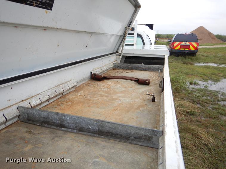 image for item EO9693 2007 Ford F350 Super Duty utility bed pickup truck