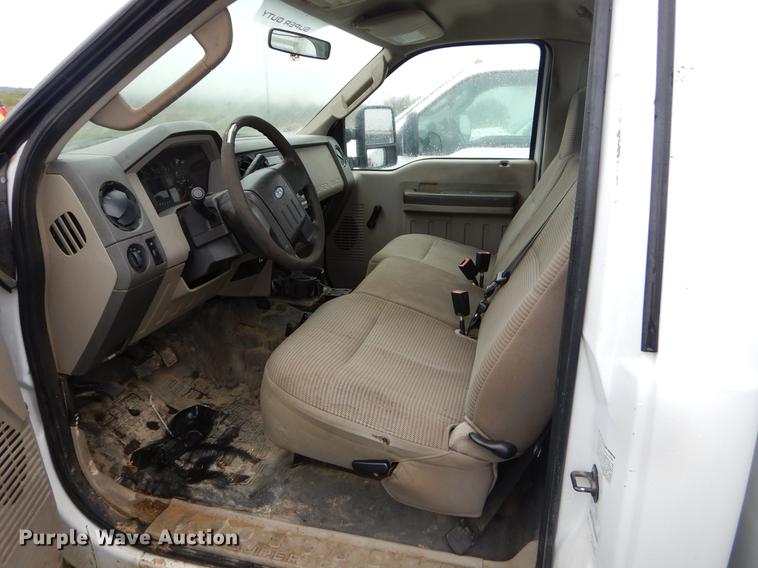 image for item EO9694 2010 Ford F350 Super Duty utility bed pickup truck