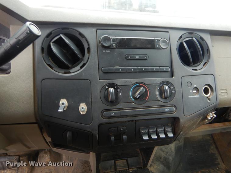 image for item EO9694 2010 Ford F350 Super Duty utility bed pickup truck