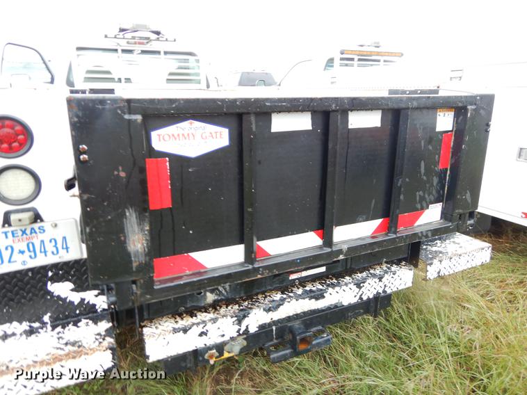 image for item EO9694 2010 Ford F350 Super Duty utility bed pickup truck