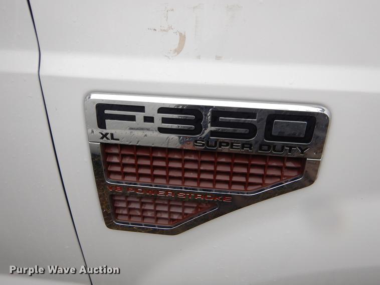 image for item EO9694 2010 Ford F350 Super Duty utility bed pickup truck