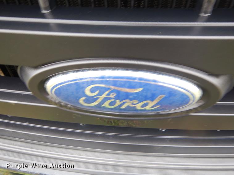 image for item EO9694 2010 Ford F350 Super Duty utility bed pickup truck