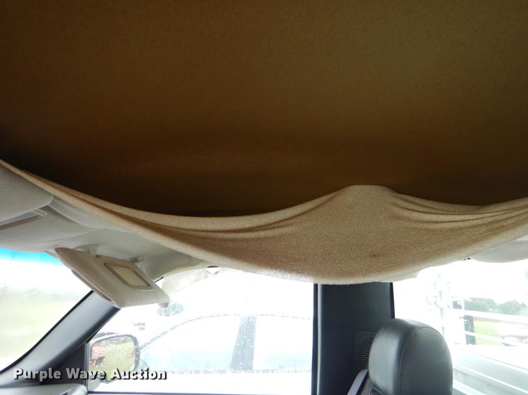 image for item EO9696 2004 Chevrolet Silverado 1500 pickup truck